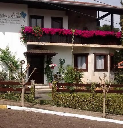 Hospedaria Gastehaus Enzian Treze Tilias Ngoại thất bức ảnh